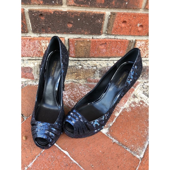 💥Louis Vuitton Navy Sequined Open Toe Heels - Picture 2 of 8